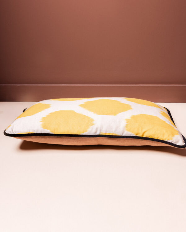 Coussin Précieuse Afrique Ikat Citron – Image 3