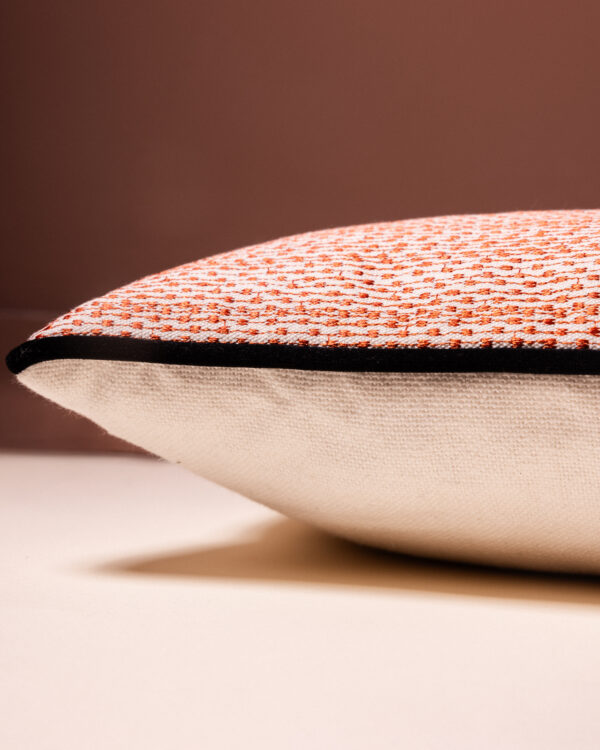 Coussin Moucheté Brodé Mandarine – Image 5